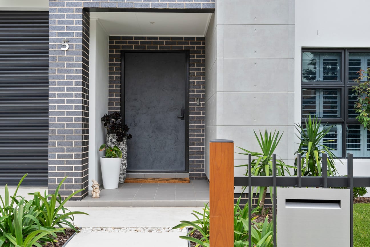 Cemintel Territory Quarry Concrete | Custom Home