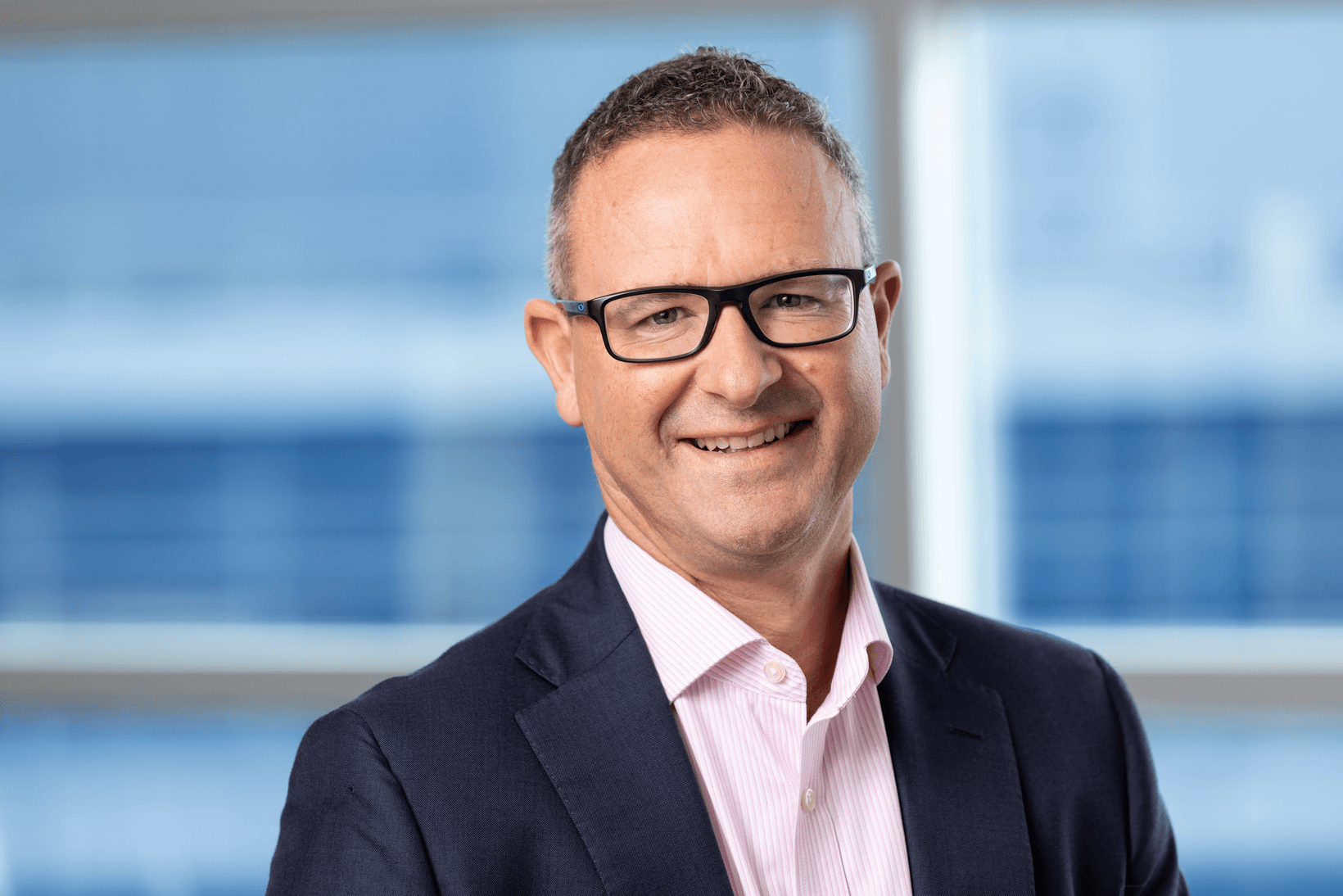 Cameron Webb headshot