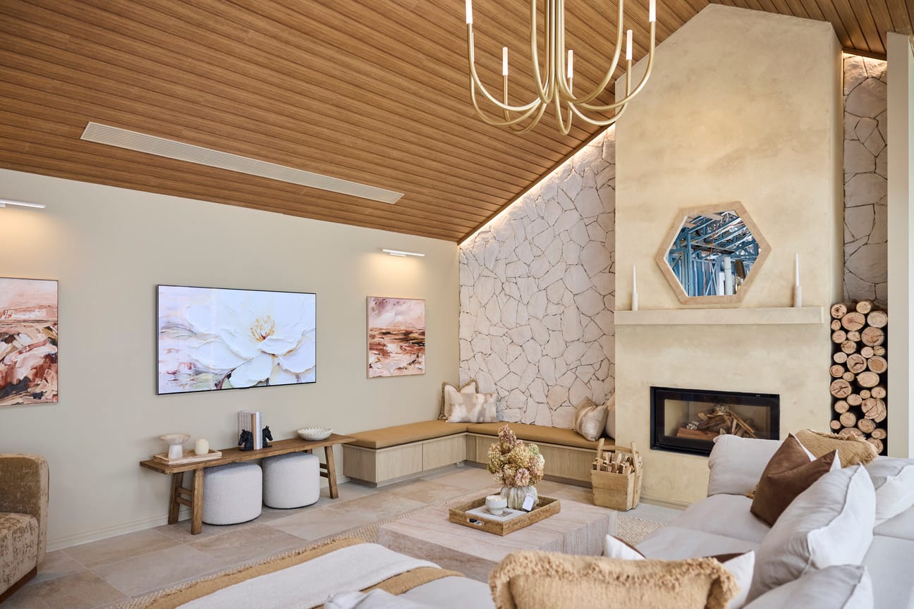 House 3 - Britt and Taz - Living and Dining