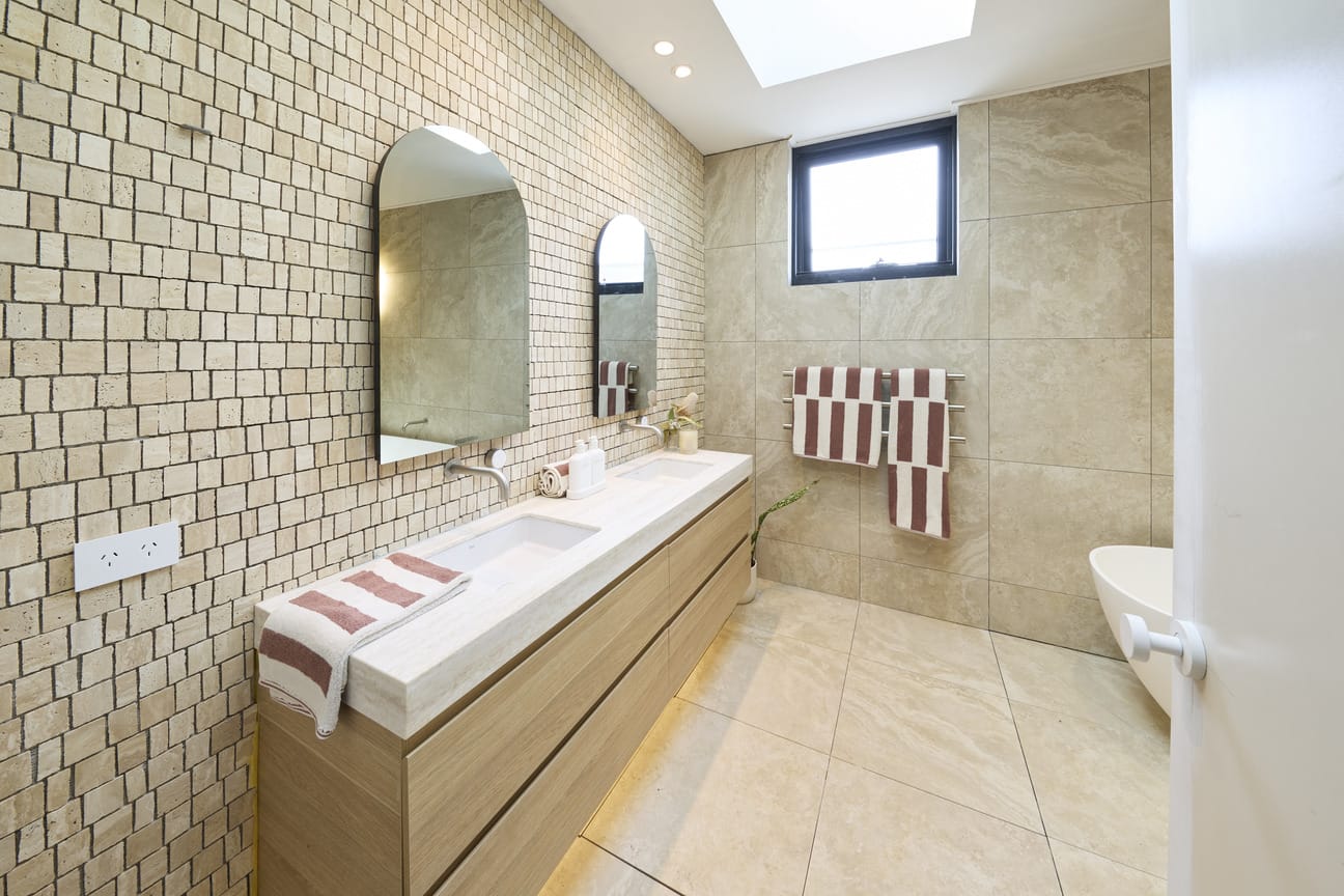 Rick & Tayla - Family Bathroom