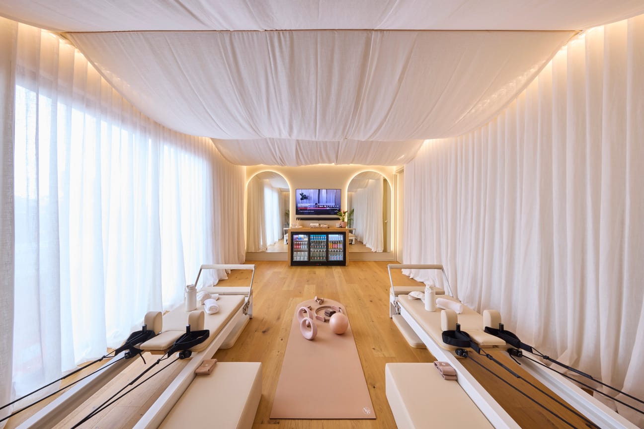 House 3 - Britt and Taz - Rumpus Room