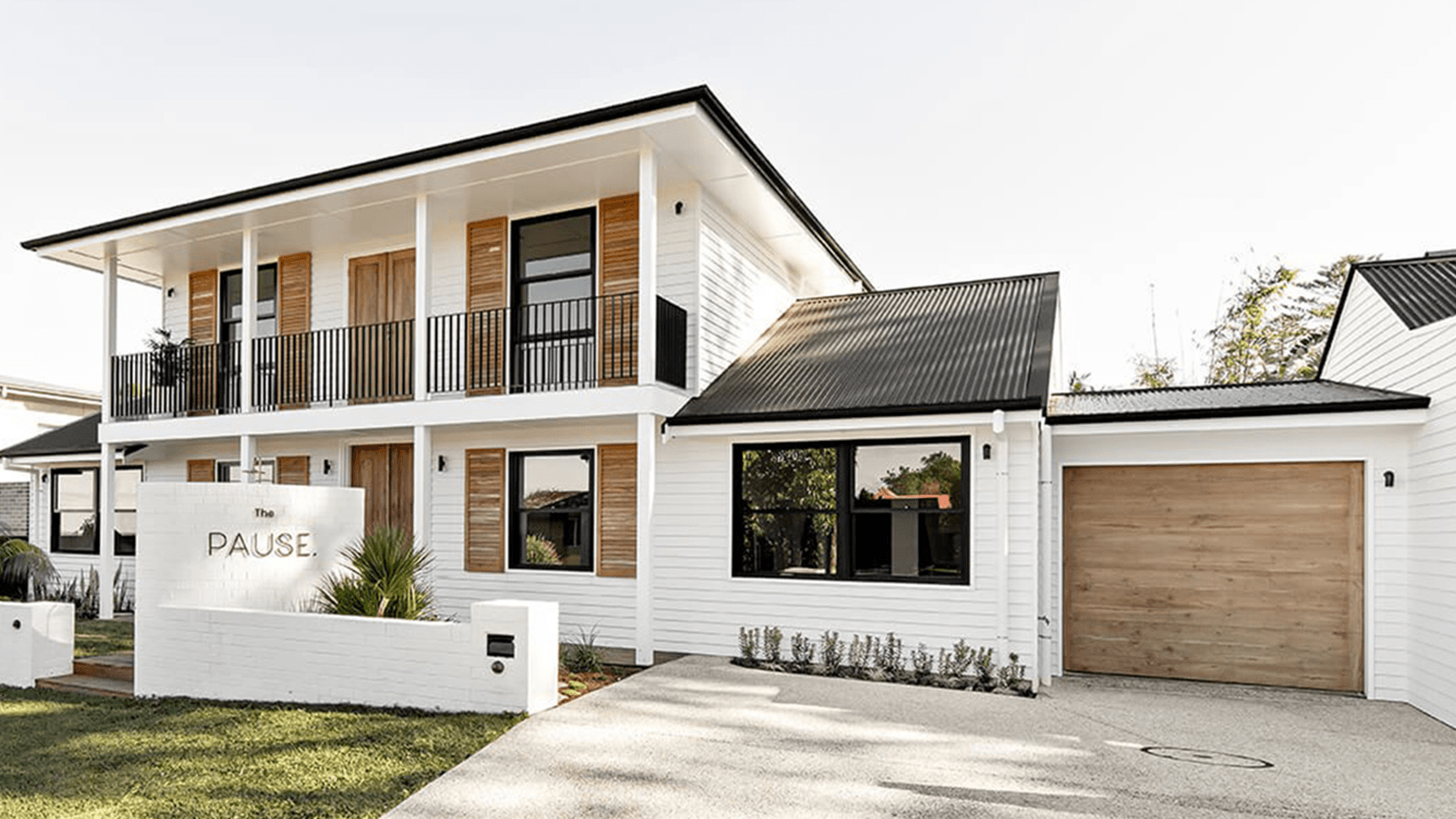 The Pause holiday house with Cemintel Balmoral Weatherboards.