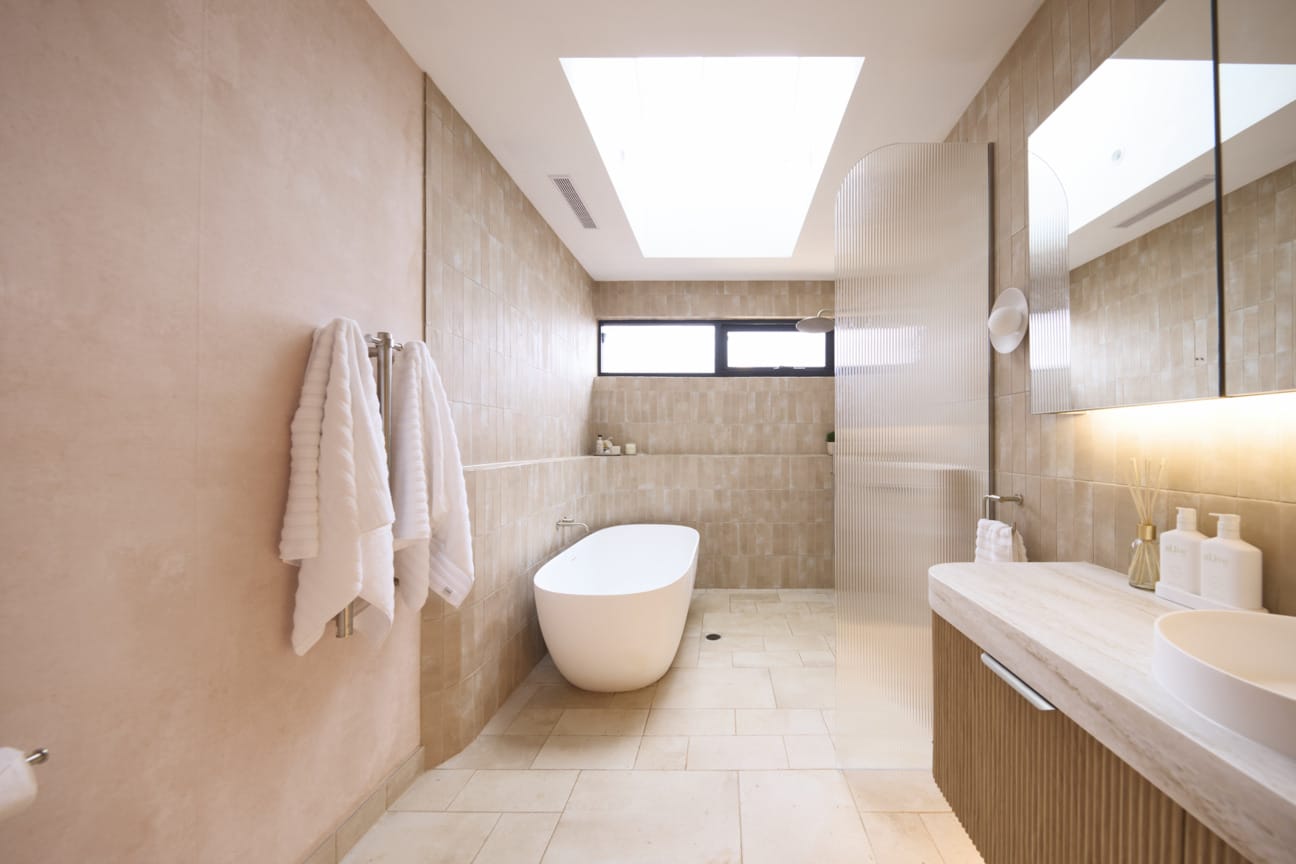 House 3 - Britt and Taz Bathroom